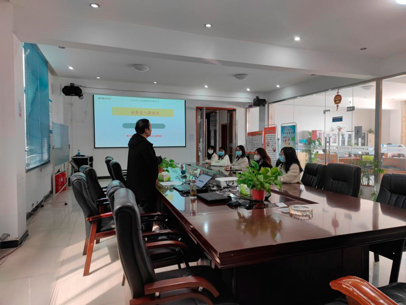 开元太阳能照明:做好每一盏灯 开元太阳能照明:做好每一盏灯