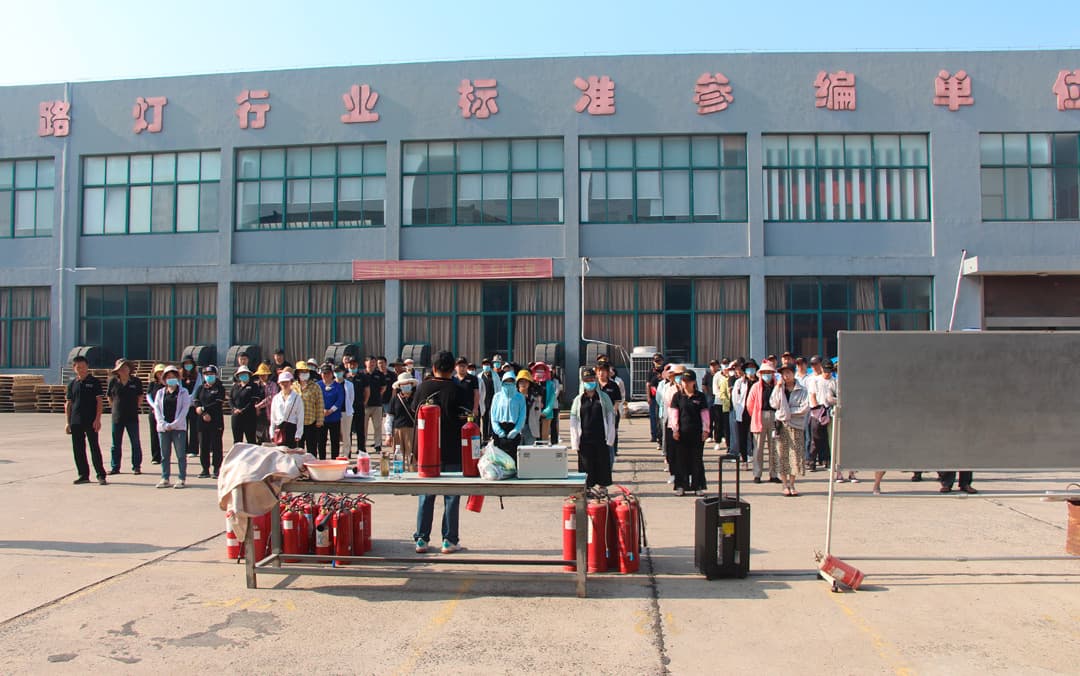 火灾无情，防火先行 | 开元太阳能照明有限公司消防演习 - 翻译中...